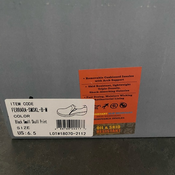 Spring Step Professional Ferrara Skull Clogs - Picture 7 of 7